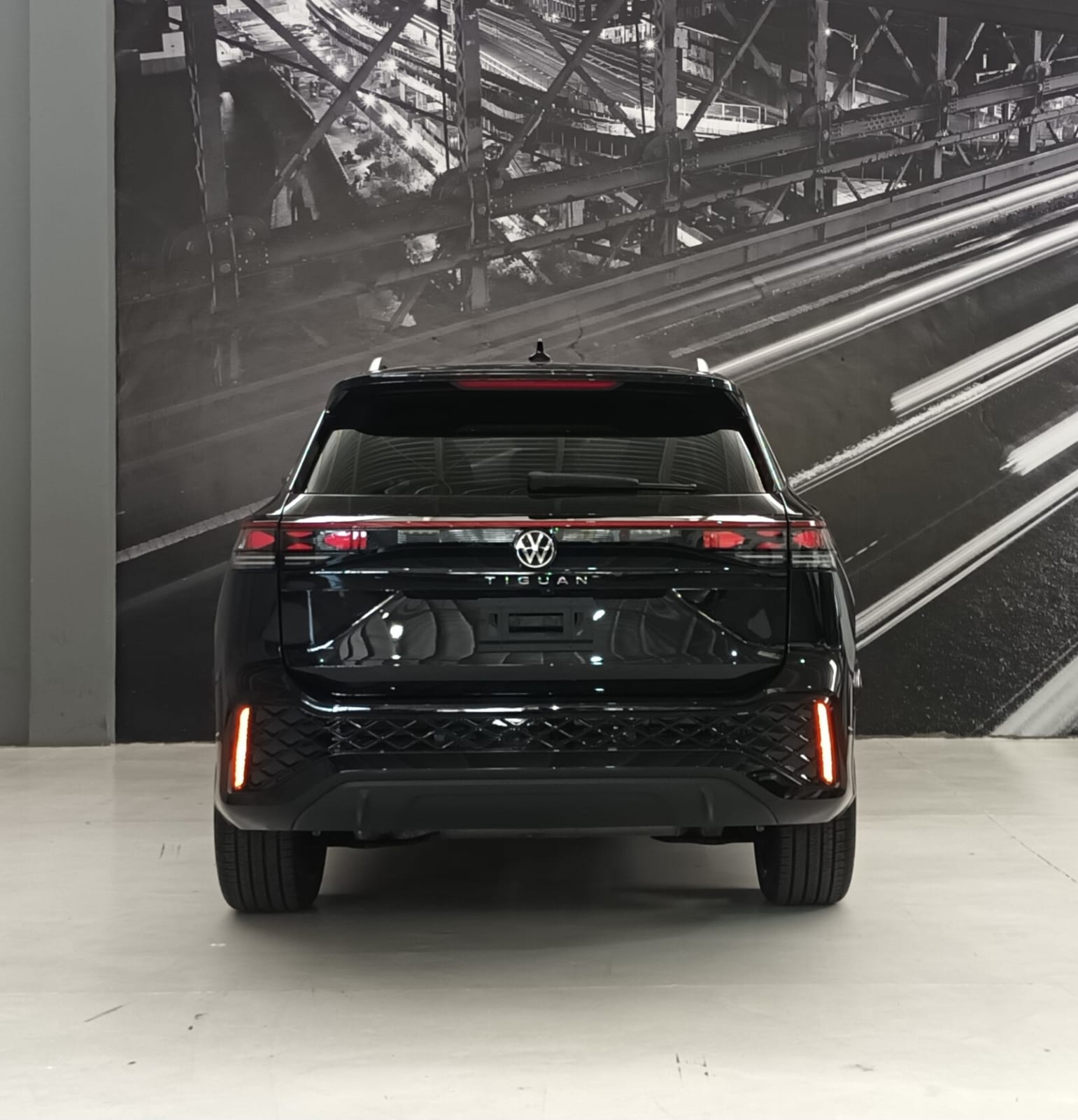 VW TIGUAN R-LINE 2026