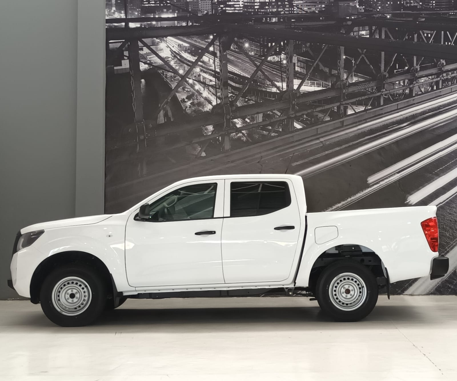 NISSAN FRONTIER SE 2026