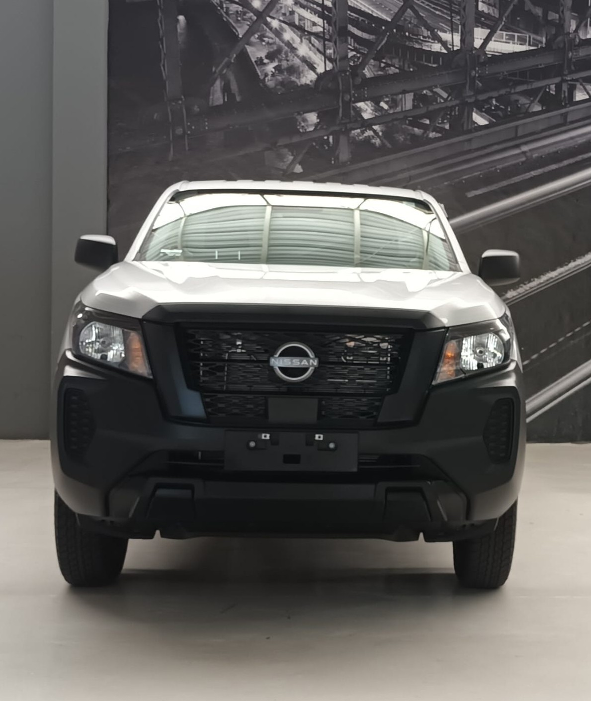 NISSAN NP300  2026