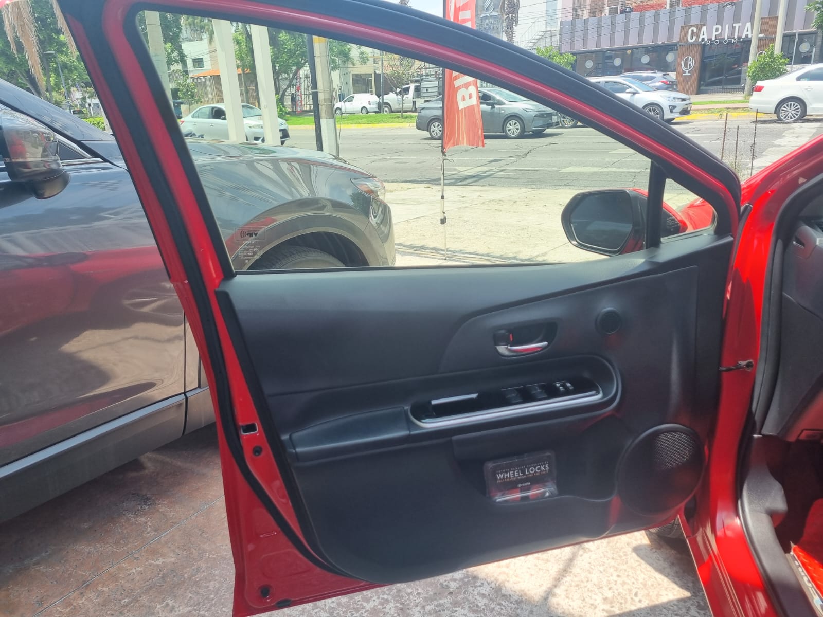 TOYOTA PRIUS CVT BASE 2021