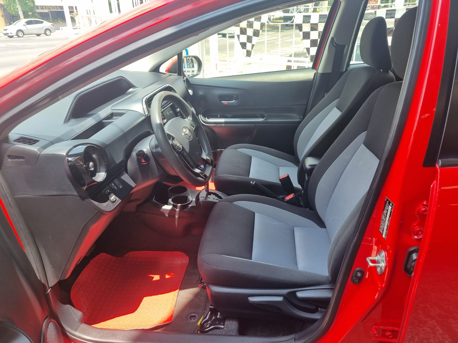 TOYOTA PRIUS CVT BASE 2021