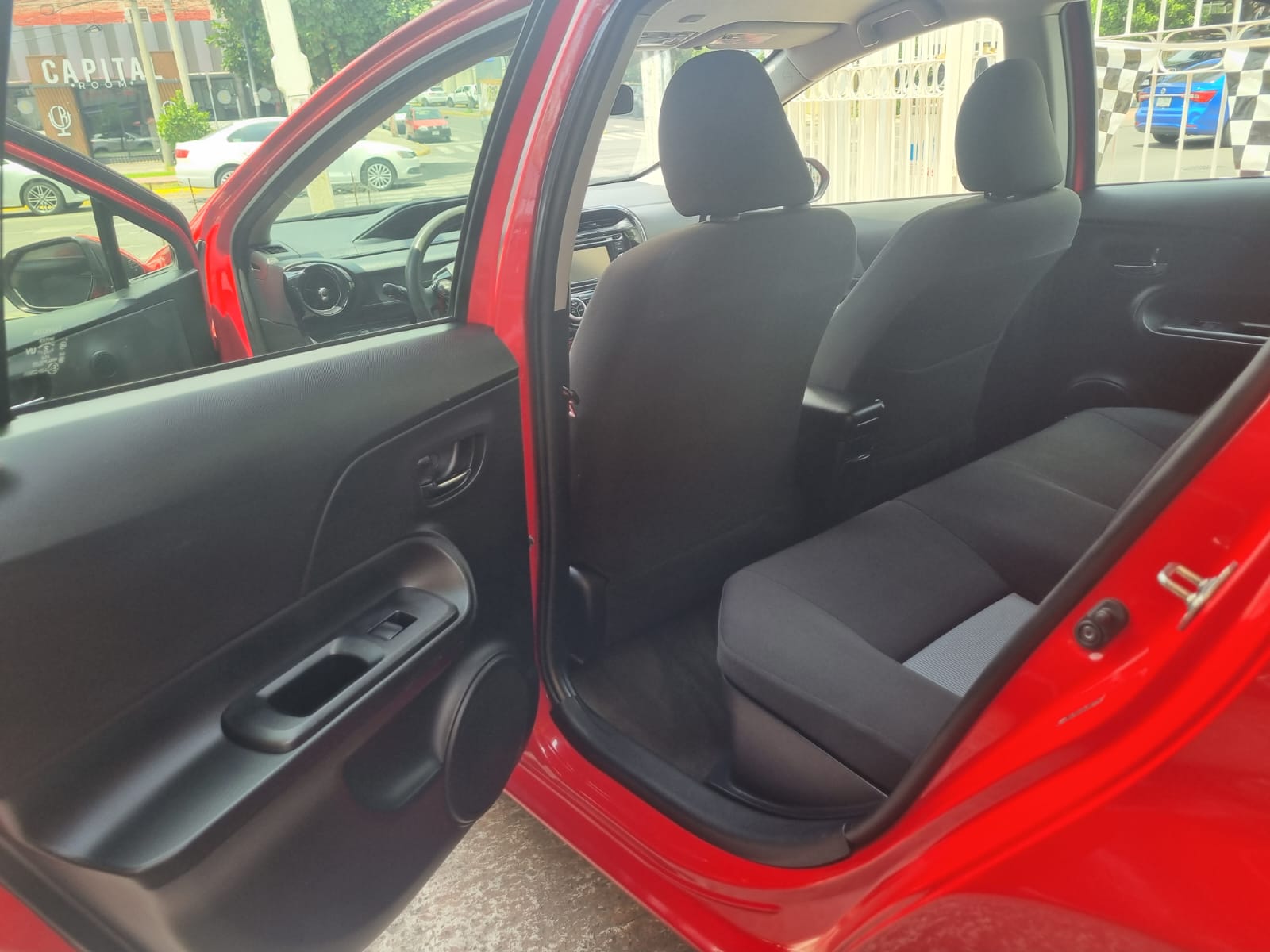 TOYOTA PRIUS CVT BASE 2021