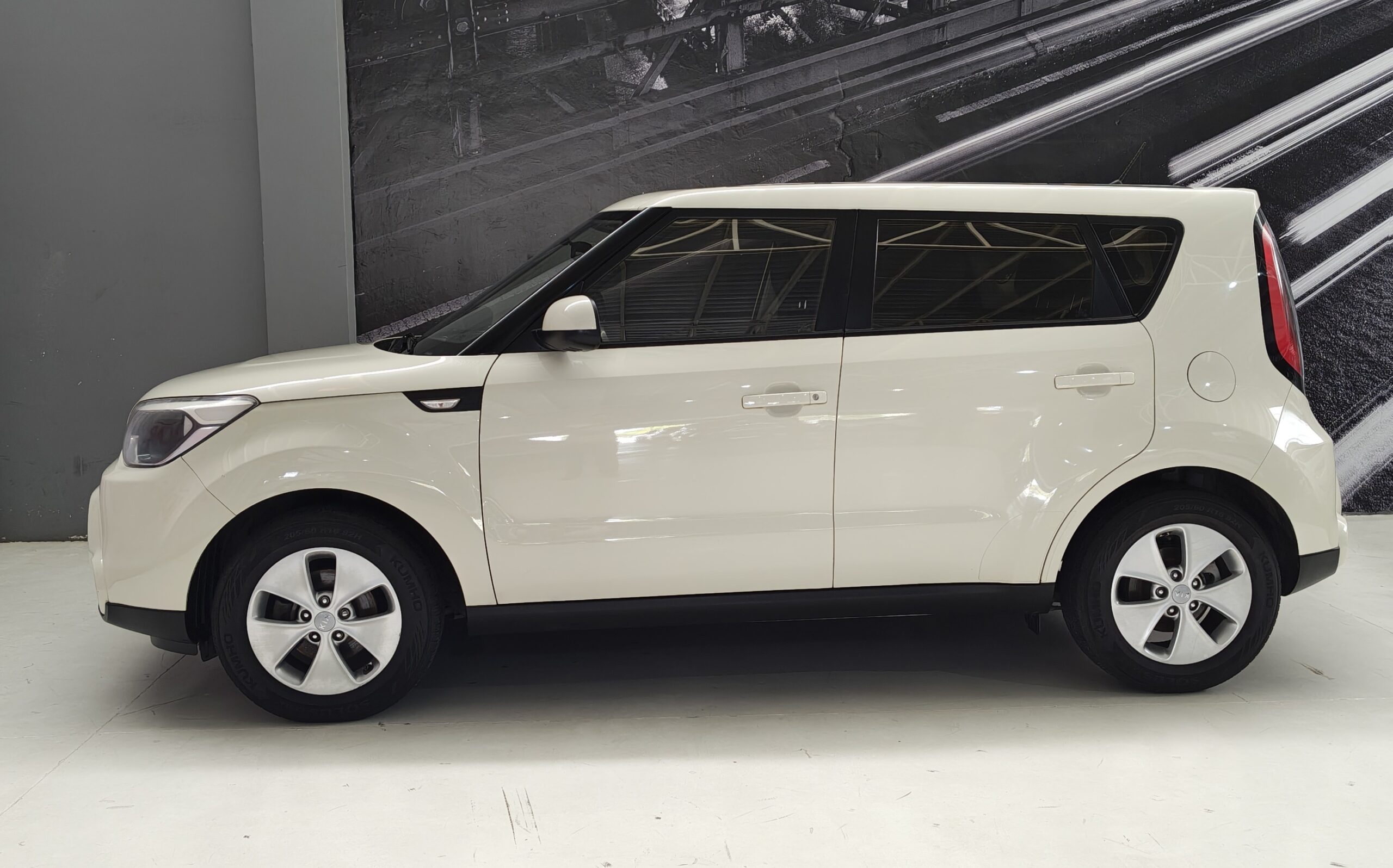 KIA SOUL LX 2019