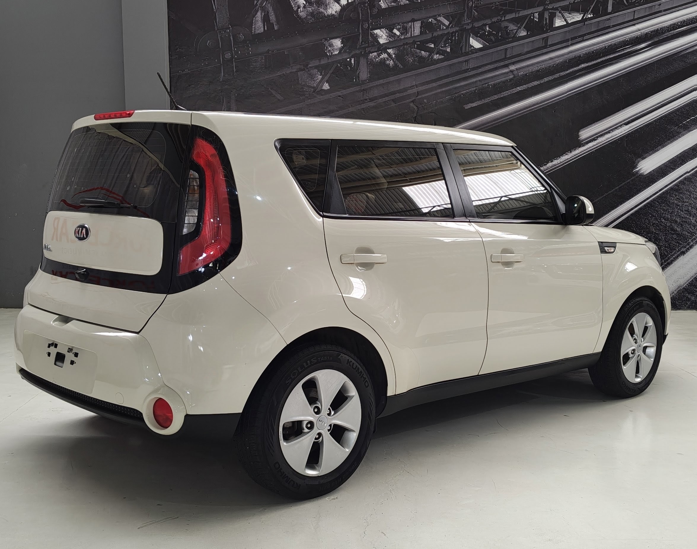 KIA SOUL LX 2019