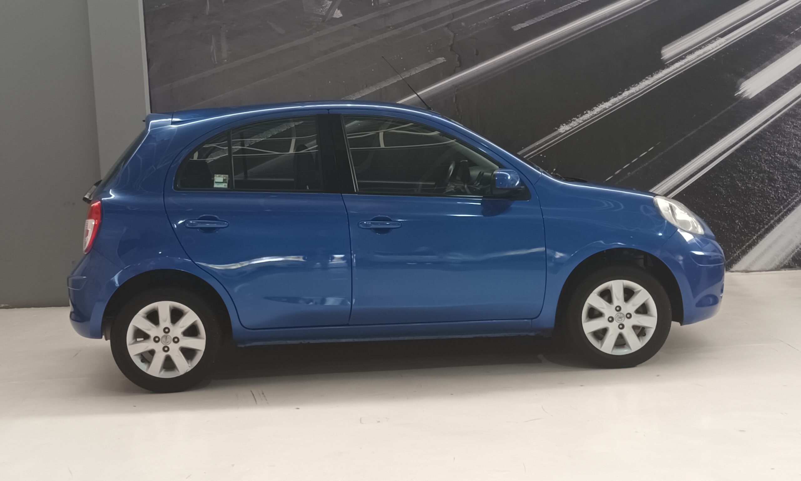 NISSAN MARCH ADVANCE 2013
