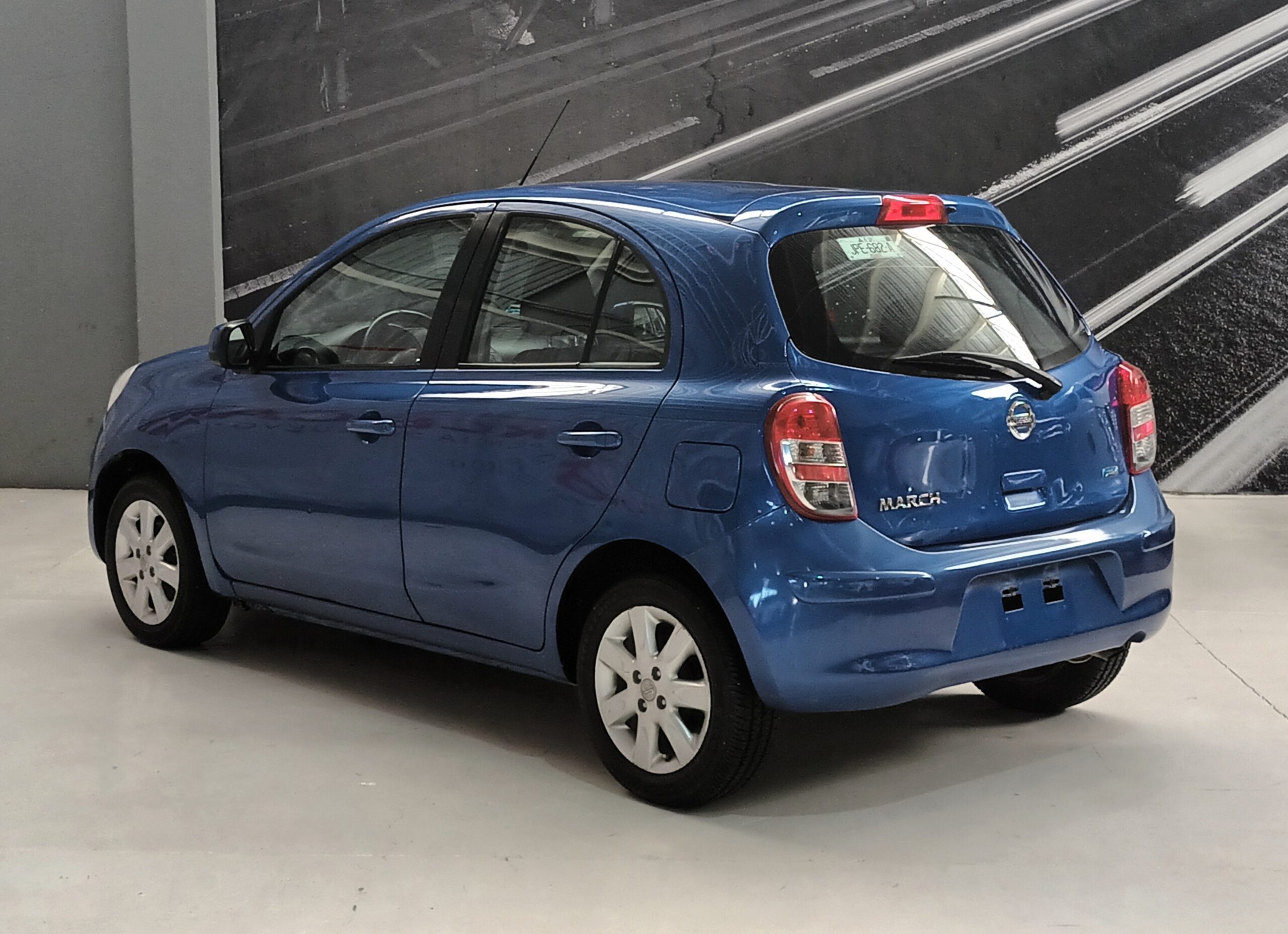 NISSAN MARCH ADVANCE 2013