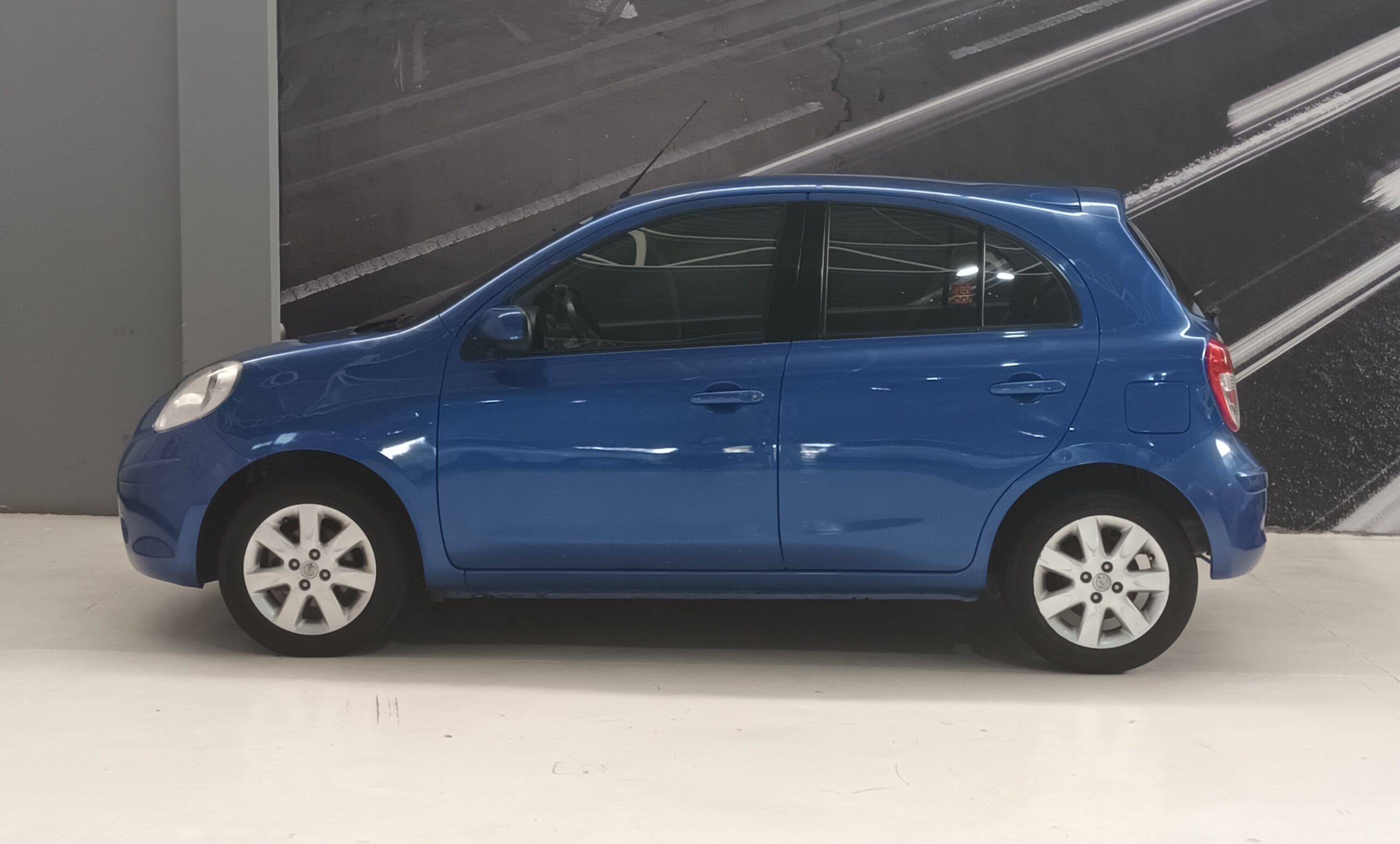 NISSAN MARCH ADVANCE 2013