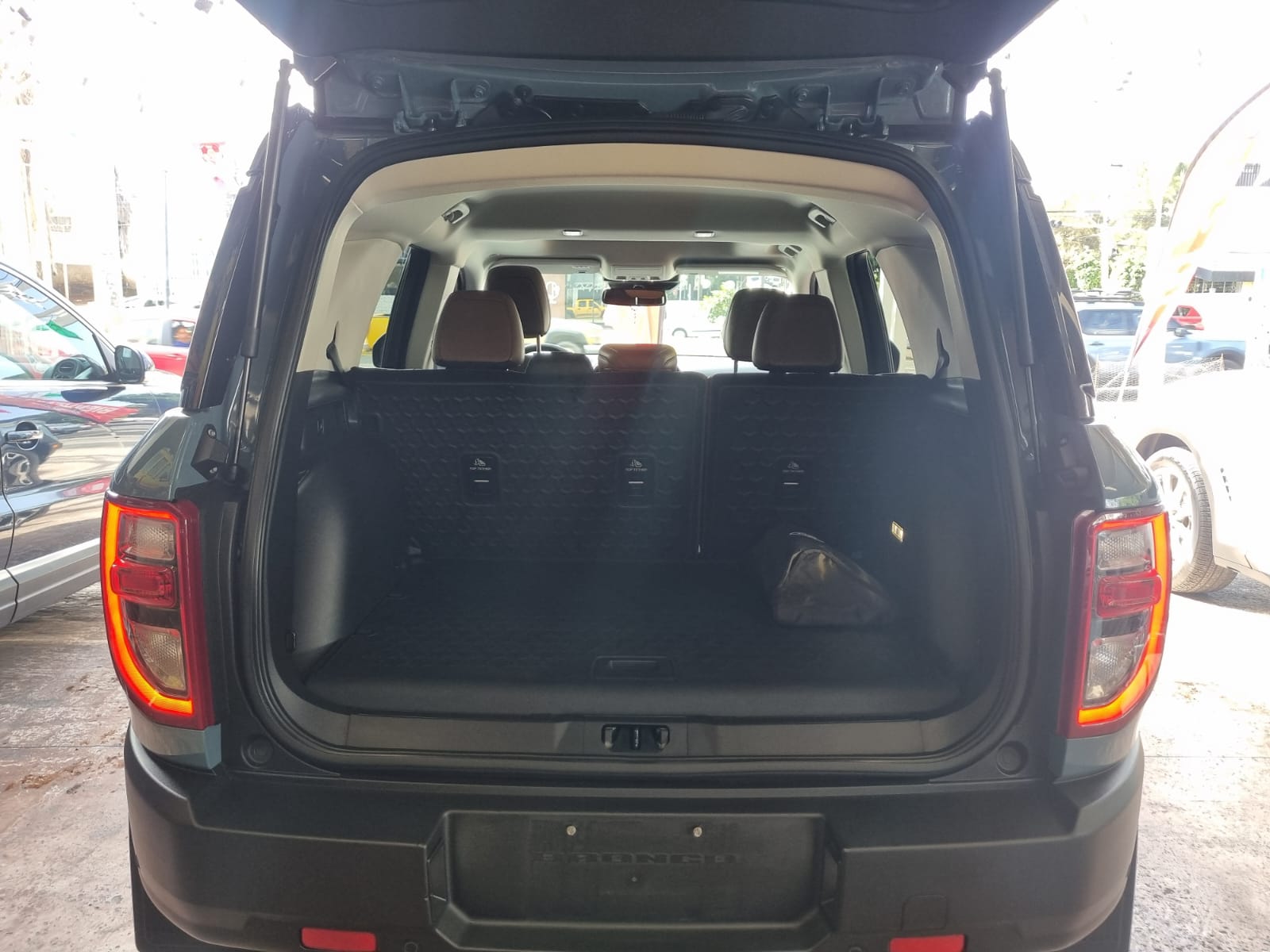 FORD BRONCO 2023 SPORT OUTER BANKS